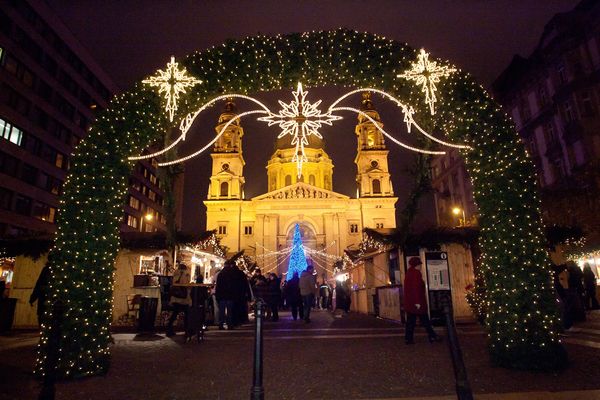 Adventi vásár 2015: 7 szuper hely Budapesten, ahol december végéig várják a családokat
