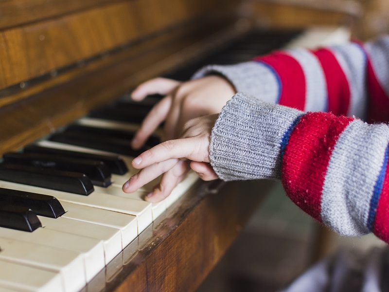 A zene javítja az autista gyerekek kommunikációját