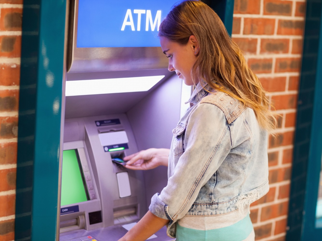 Figyelem! Hiába duplázódott február 1-től az ingyenes készpénz felvétel, mégis sokan elbukhatják