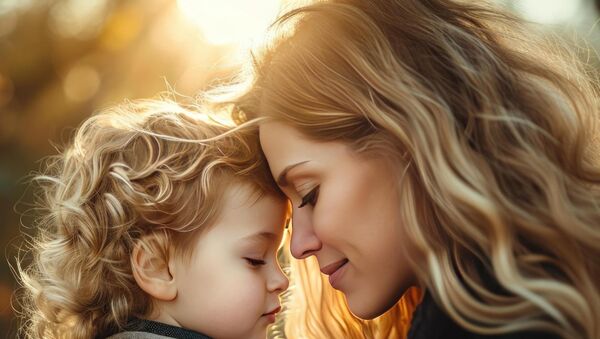 "Ha anya vagy, gondolatban sosem vagy egyedül" - 10 találó és gyönyörű idézet az anyaságról