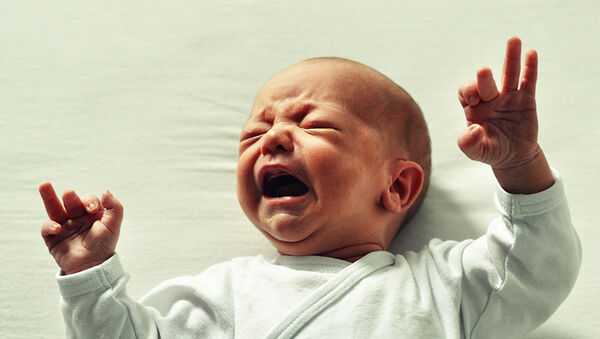 Szabad-e hagyni, hogy álomba sírja magát a baba?  