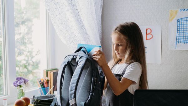 Iskolakezdés: 15 szuper ötlet, ami segíteni fog gyermekednek a visszarázódásban