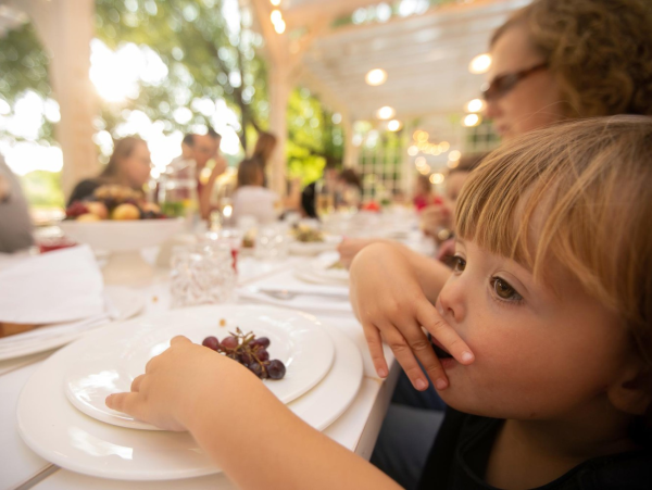 Pótdíjat számláz ki egy étterem, ha rosszalkodnak a gyerekek