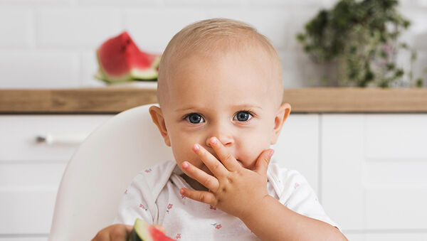 Hozzátáplálás és babaétrend - mire figyeljünk, hogy ne legyen táplálékallergiás a gyermekünk?
