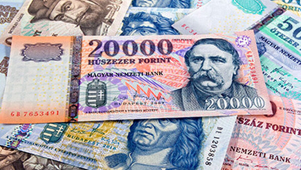 Adóváltozások jönnek - SZJA, ÁFA, Családi adókedvezmény változásokat szavaztak meg
