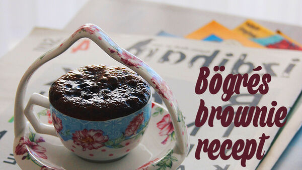 5 perces bögrés brownie süti a mikróból - Csokis és gyümölcsös finomság, ha rád tör a sütiéhség