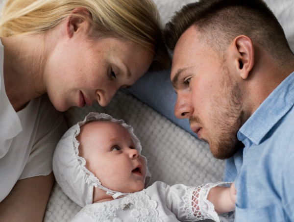 Így változik meg a párok élete, miután gyerekük születik - Cukormáz nélkül a családdá válásról