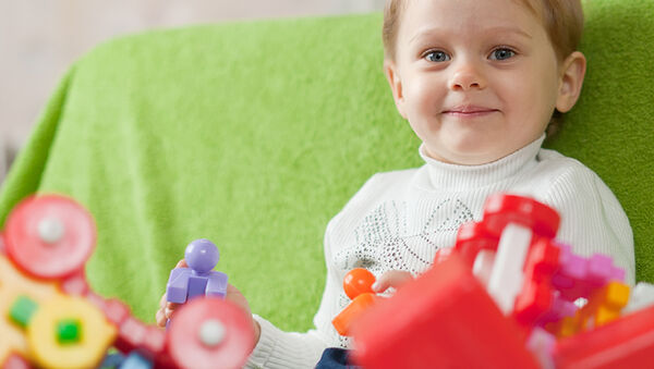 Miért nem becsüli meg a gyerek a játékait? Hogyan taníthatod meg neki, hogy értékelje, amije van?