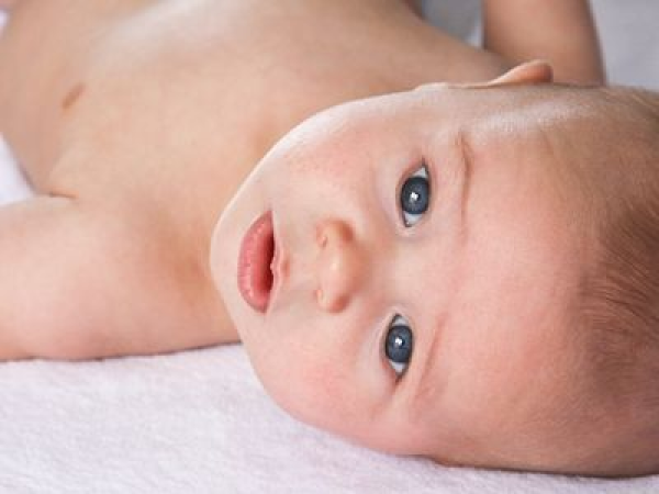 Nyelőcső-elzáródással született a kisbaba! Azonnali műtéttel meg tudták menteni az életét egy fővárosi gyermekklinikán