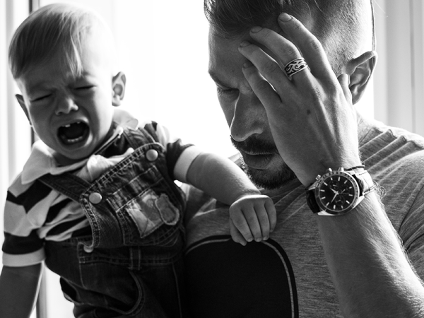 6 kéretlen gyereknevelési tanács, amit gyermektelen ismerősöktől hallasz - Egy apuka felháborodva reagált is mindegyikre