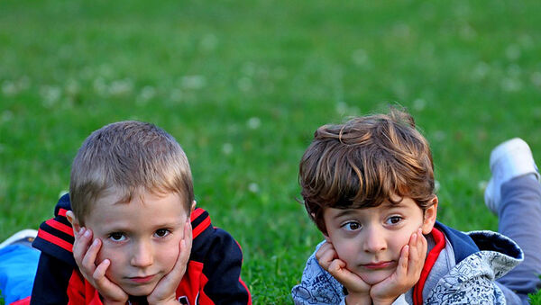 Amikor a nagytesó féltékeny a kicsire - 8 alapszabály, hogy megelőzd a testvérféltékenységet! Mit tegyél, ha mégis kitör a viszály?