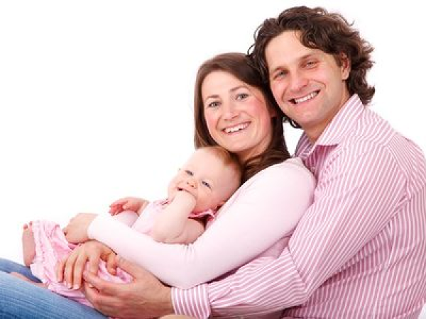 Így változott meg az apák szerepe a mai családokban - Milyen családtámogatási ellátásokra jososultak az apukák?