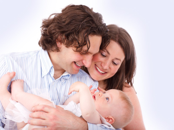 Így segíthetsz a párodnak a baba körüli teendőkben! 15 dolog, amit apukaként tudsz tenni, hogy könnyebb legyen a szülés utáni időszak