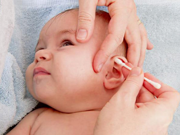 Fültisztítás babáknál, gyerekeknél, felnőtteknél: hogyan kell helyesen tisztítani a fület? Fülgyulladást is okozhat, ha rosszul csinálod!