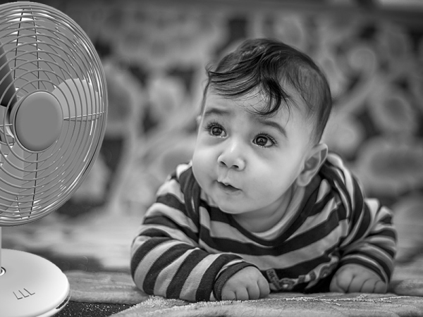Kánikula babával, kisgyerekkel - Erre nagyon figyelj, ha használsz légkondit vagy ventilátort a gyermeked mellett!