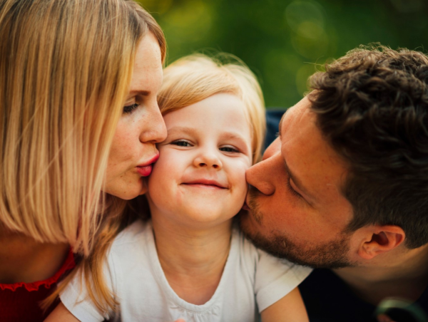 Boldog gyereket boldog szülők tudnak nevelni - ezért figyelj oda magadra és a párkapcsolatodra