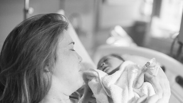 Szülészorvos, szülésznő, dúla: Ki kicsoda a szülészetben? A legfontosabb tudnivalók kismamáknak