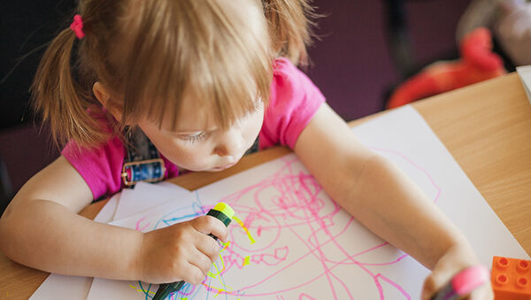 Balkezes vagy jobbkezes lesz a gyerek? Egy friss kutatás szerint a születési testsúlytól is függhet a balkezesség