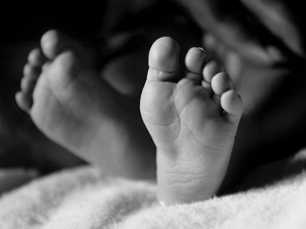 Túladagolták a lázcsillapítót a kórházban, meghalt az 5 hónapos kisfiú! - A szülők mesélték el, mi történt a kis Zénóval