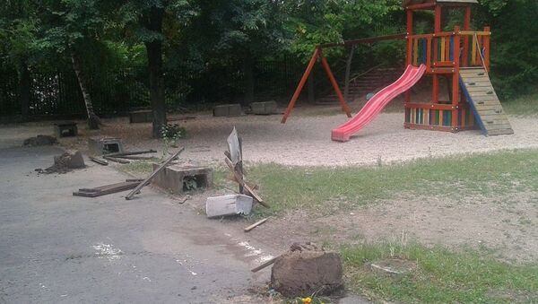Szomorú fotók: szétverték egy miskolci óvoda udvarát! A játékokat és a kerti tavacskát sem kímélték a vandálkodók