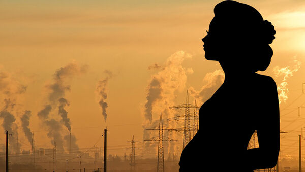 Így károsítja a magzatot a szennyezett levegő! Koromszemcséket találtak a várandós kismamák méhlepényében