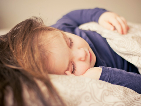 A kisgyereknek nagyon fontos a délutáni alvás! - Ezért iktass be gyermekednek naponta legalább egy óra csendes pihenőt