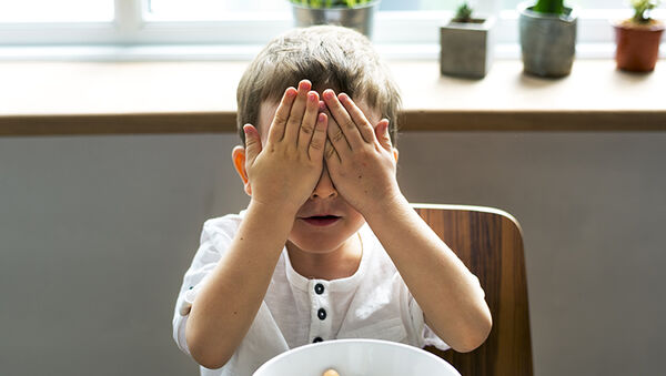 Válogatós a gyerek és állandóan csak piszkálja az ételt? Lehet, hogy ez az oka, mondják a szakemberek