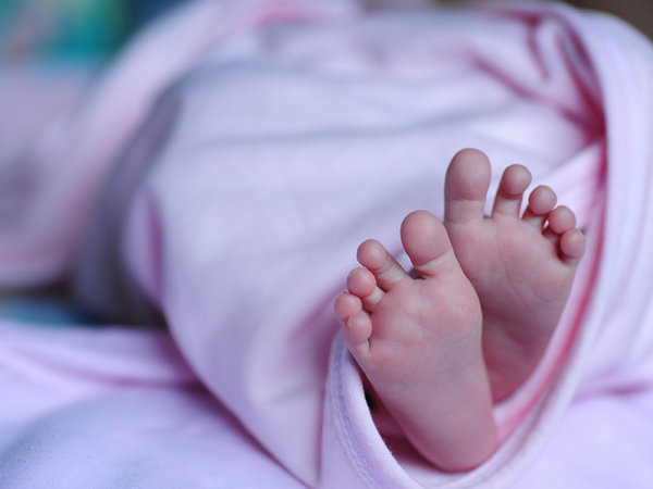 Újszülöttet hagytak egy babamentő inkubátorban újév napján Budapesten! - A kislánynak már nevet is adtak a dolgozók