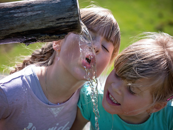 Happy-hét 2019: Ingyenes játékok, pályázatok, programok a vízivásról -Te tudod, mennyi víz kell a gyereknek naponta?