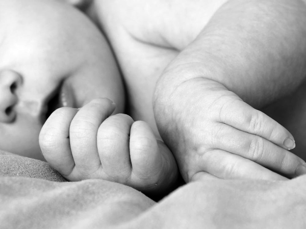 Újabb újszülöttet hagytak a babamentő inkubátorban Miskolcon! - Ezt lehet tudni a kisfiúról