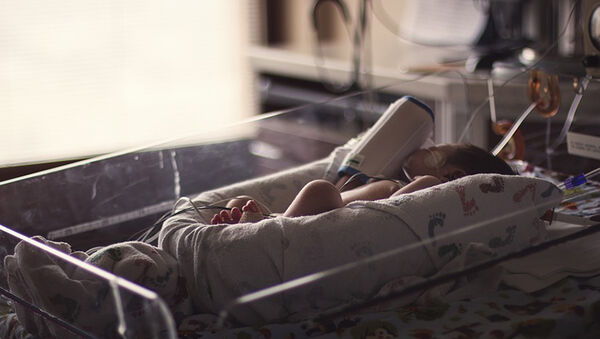 Koronavírusos kismama szült a Semmelweis klinikán - A picit császármetszéssel segítették világra az orvosok