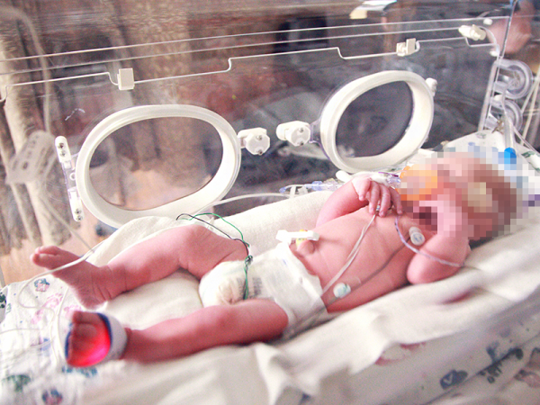 Újszülött kisbabát hagytak a kistarcsai kórház babamentő inkubátorában - Ezt a gyönyörű nevet kapta a nővérektől