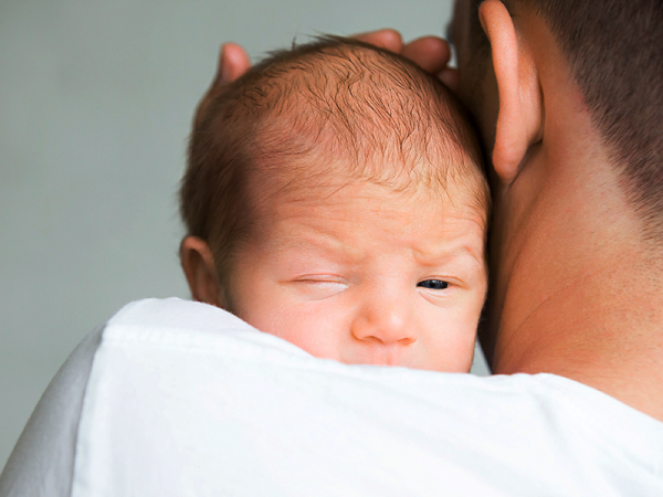 Könnycsatorna-elzáródás babáknál: Így masszírozd a kisbabád szemkörnyékét, hogy megszűnjön a probléma