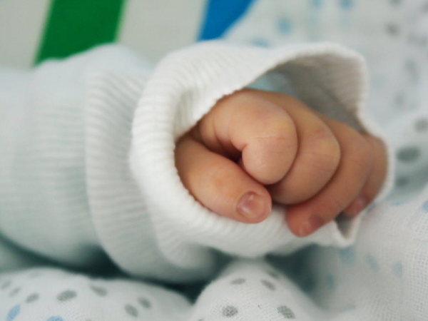 Újszülöttet hagytak ma reggel a miskolci babamentő inkubátorban! - A kisfiúnak gyönyörű nevet adtak a kórház dolgozói