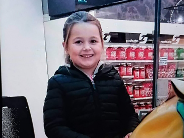 Vasárnap délután eltűnt, azóta nem találják ezt a 6 éves kislányt! - A rendőrség nagy erőkkel keresi, így segíthetsz te is