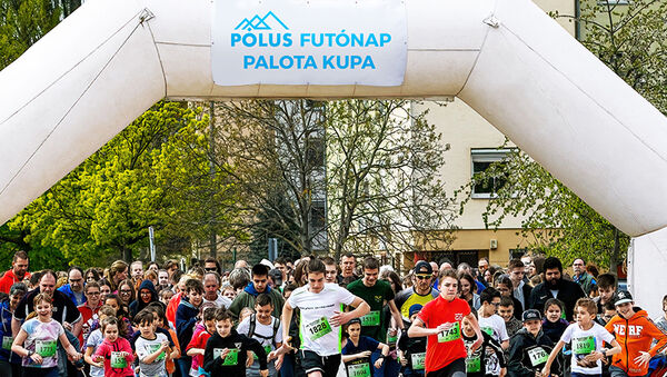 Palota Kupa 2023: Családi futás, kutyás futás, cross futás is lesz a Pólus Bevásárlóközpont mezei futóversenyén