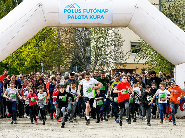 Palota Kupa 2023: Családi futás, kutyás futás, cross futás is lesz a Pólus Bevásárlóközpont mezei futóversenyén