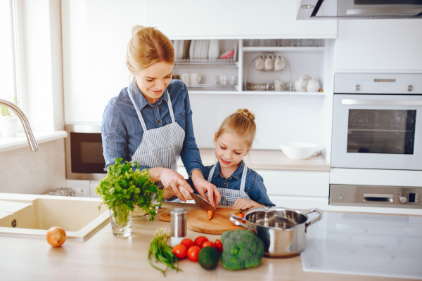 Étkezési szokások kialakítása gyermekkorban - 3 fontos tanács, hogy ne legyen válogatós a gyerek