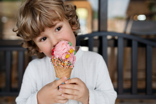 Mikortól adhatsz a babának fagyit? Mire figyelj a fagylalt vásárlásakor? Dietetikus válaszol