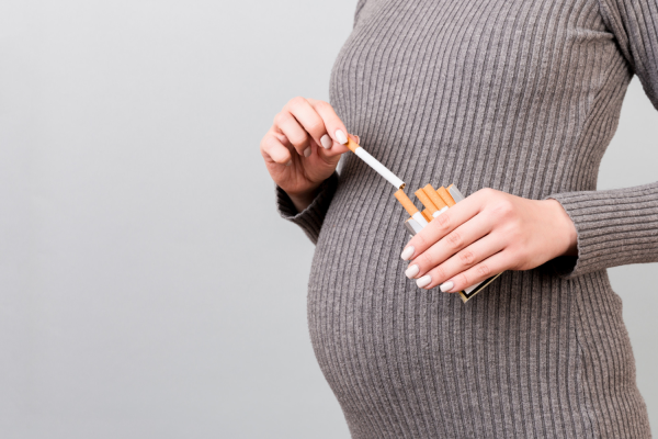 A dohányzó kismamák a következő generációkat is veszélyeztetik