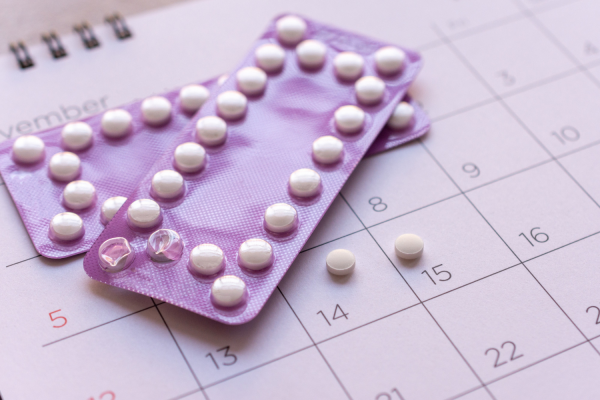 Fogamzásgátlás: tabletta, óvszer, hüvelygyűrű, spirál - Mennyire nyújtanak védelmet? Milyen mellékhatásaik vannak?