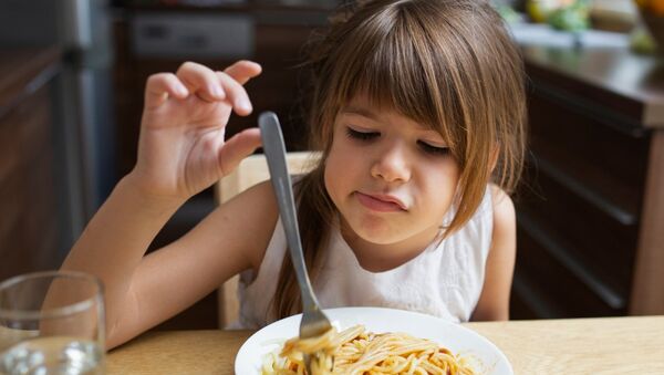 Szakemberek figyelmeztetnek: Ezt a 6 szabályt tarts be a gyerekek etetésénél, hogy elkerüld az evési zavarokat