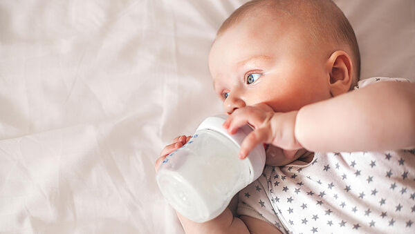 Mennyit és mit igyon a babám? És a nagyobb gyerekek?