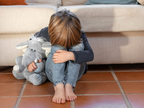 A szorongás felemészti a gyerekek lelkét - Így derítsd ki, hogy mi bántja!