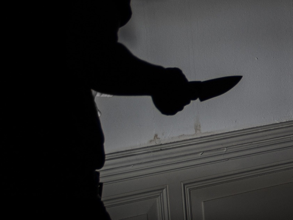 19 centis késsel támadt alvó hétéves kislányára egy anya Bács-Kiskunban