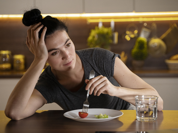 Boldogsághormon, depresszió és étkezés: Így lehet rosszabb hangulatod az evéstől